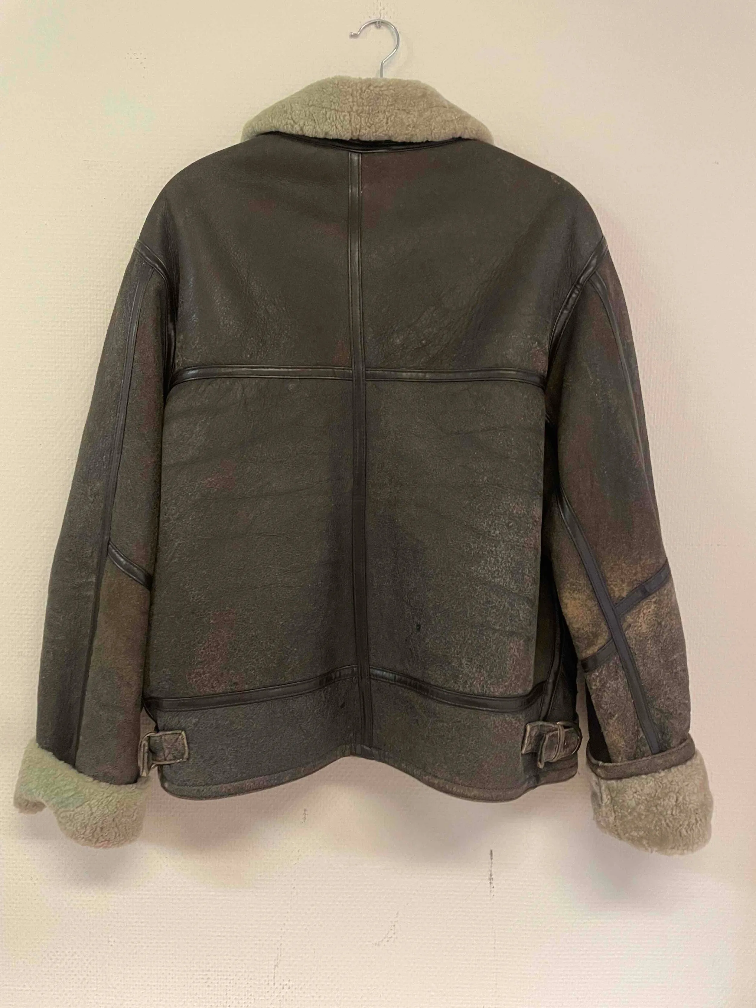 Bombardier en cuir