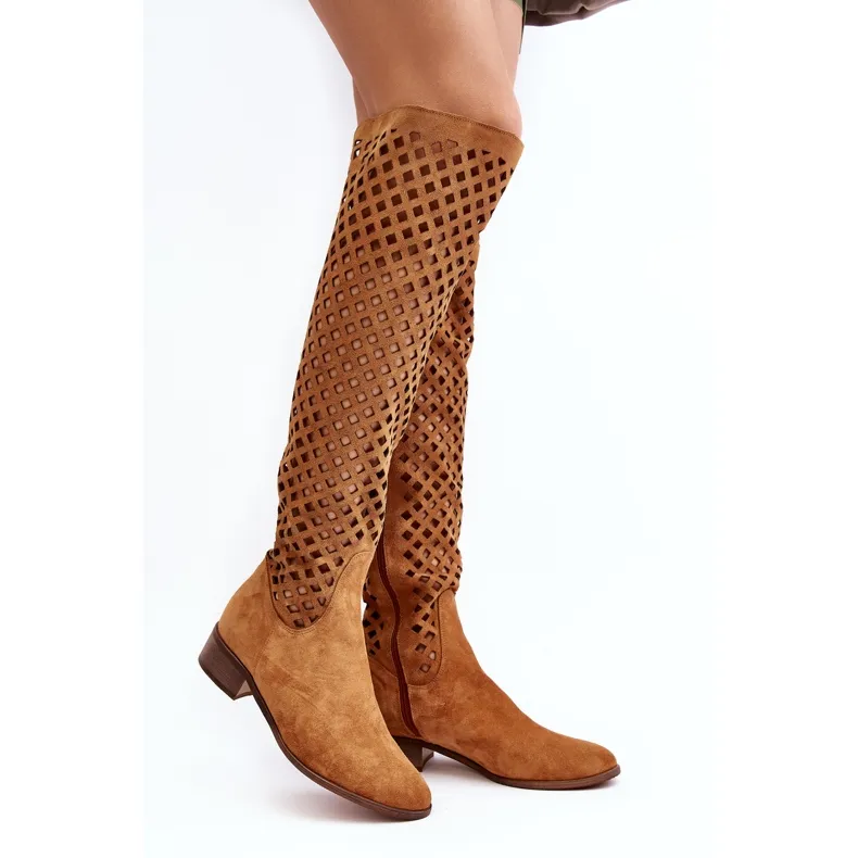 Boots Arinna en daim camel à motif ajouré brun