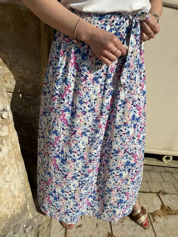 Jupe longue fleurie bleue ROMANE - Prêt à porter femme Cléstyle XXS à 6XL S Couleur BLEU
