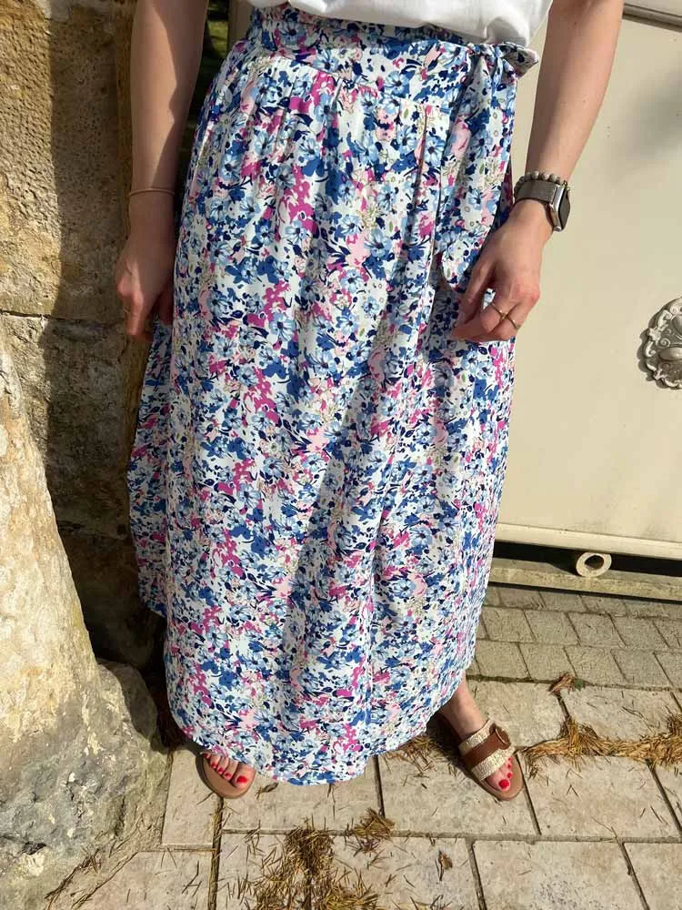 Jupe longue fleurie bleue ROMANE - Prêt à porter femme Cléstyle XXS à 6XL S Couleur BLEU
