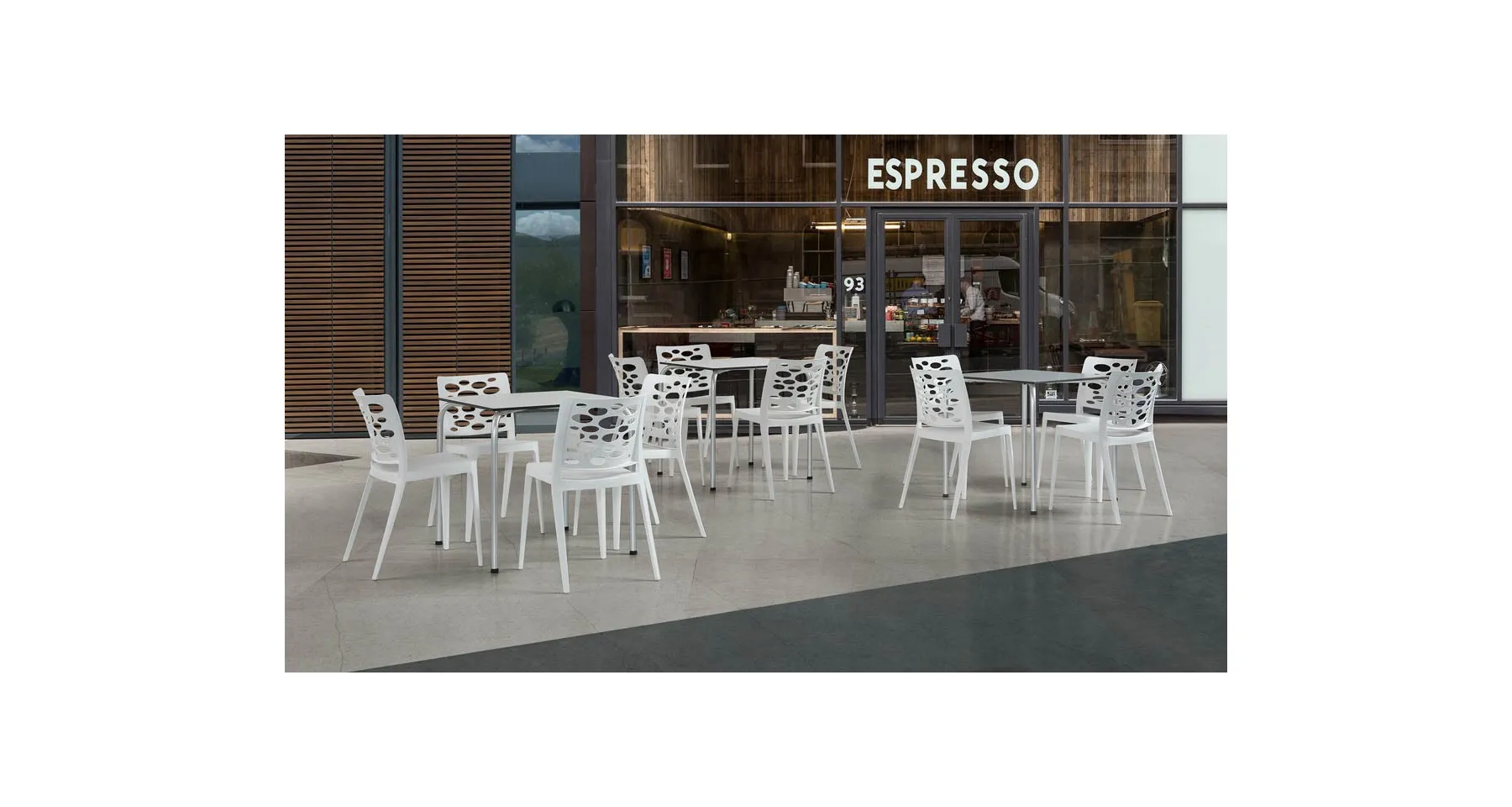Lot 40 chaises de jardin avec dossier ajouré à bulles Valéria