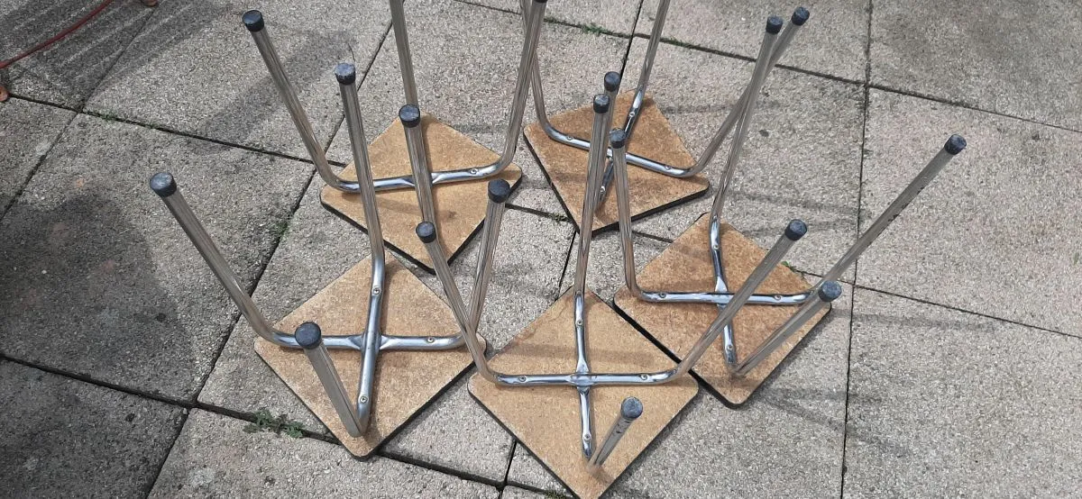 Lot 5 tabourets année 70