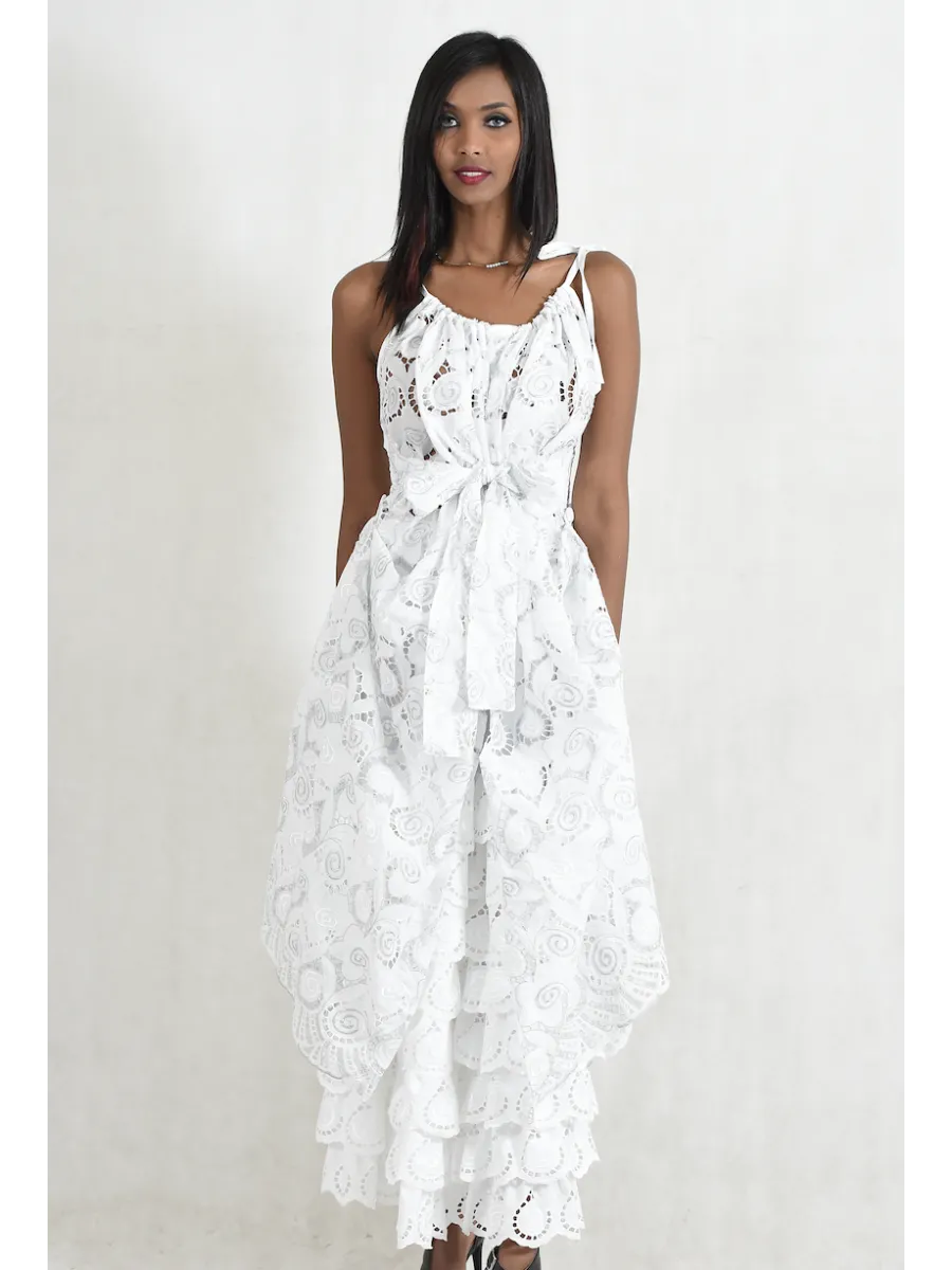 Robe Broderie Nuage Blanc