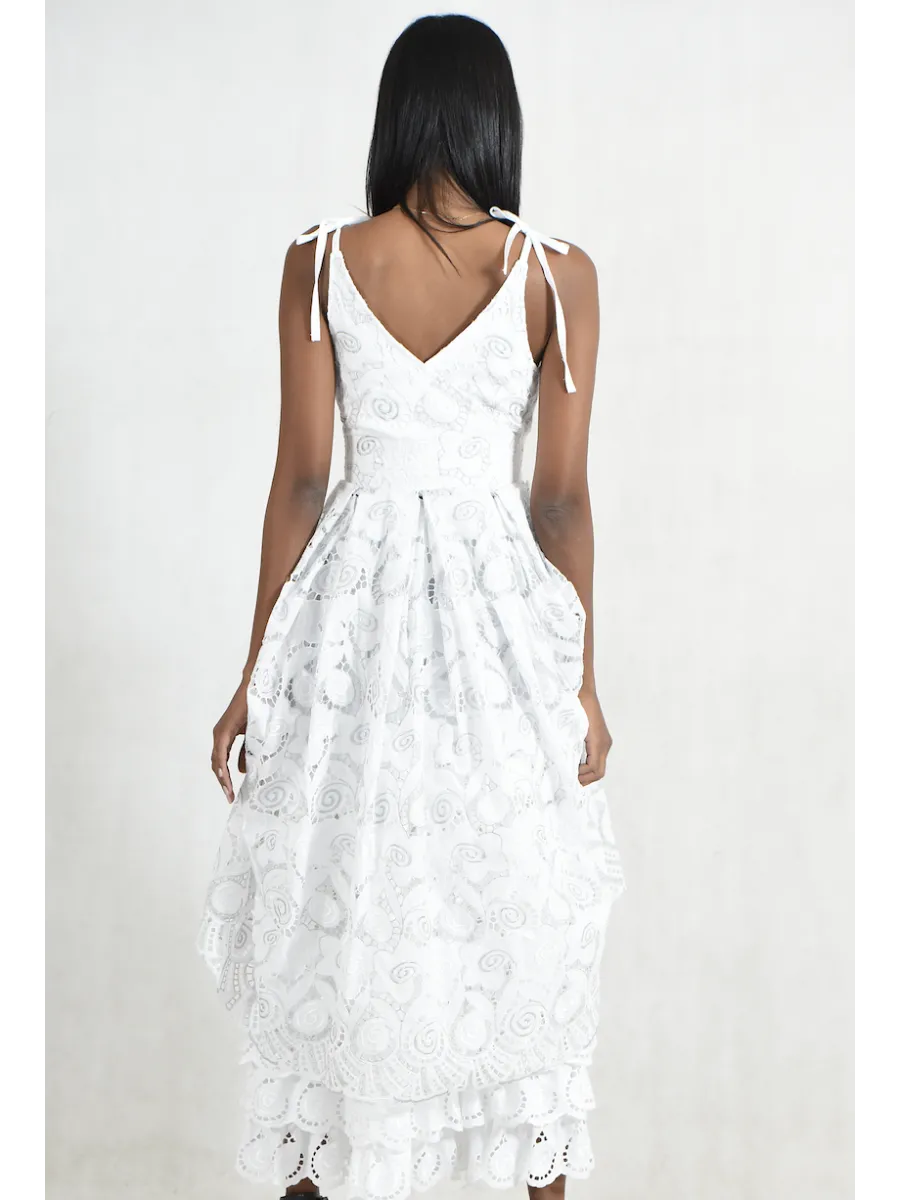 Robe Broderie Nuage Blanc