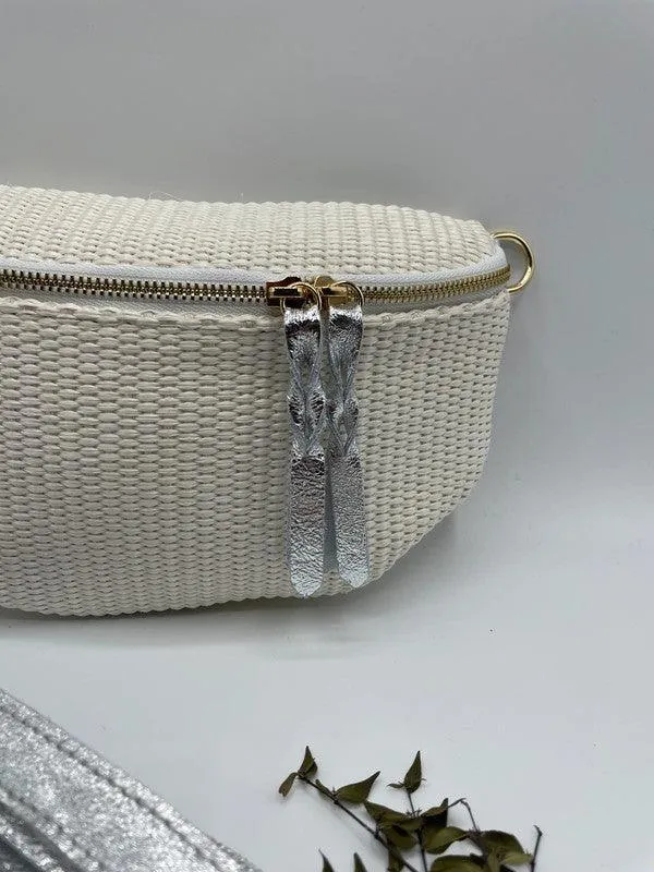 Sac banane tressé bandouliere cuir beige argent