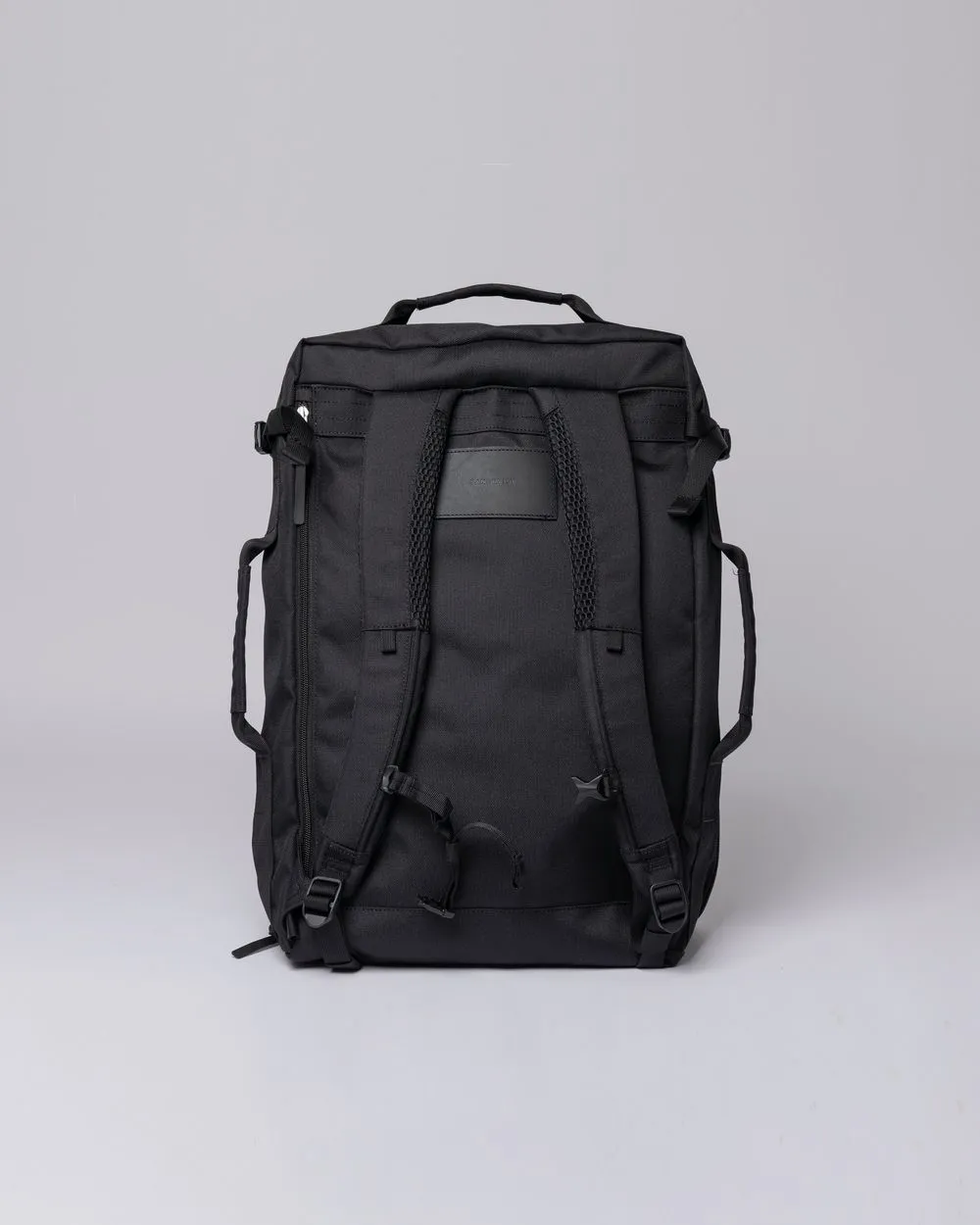 Sac à dos 34l fonctionnel imperméable en recyclé | noir "otis black"