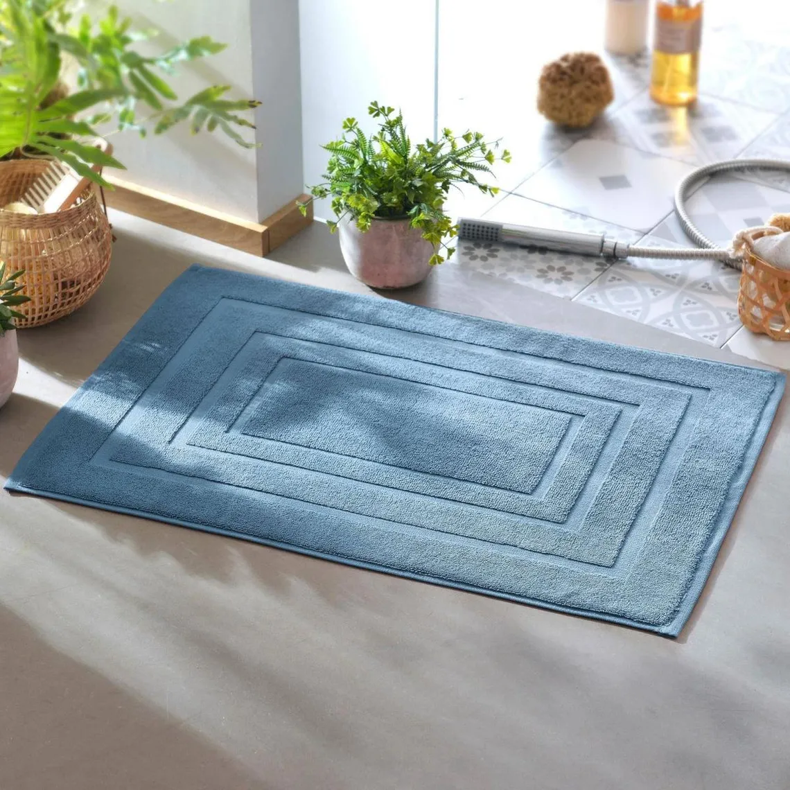 Tapis de bain ATLANTIQUE en coton bleu nuage | 3 Suisses