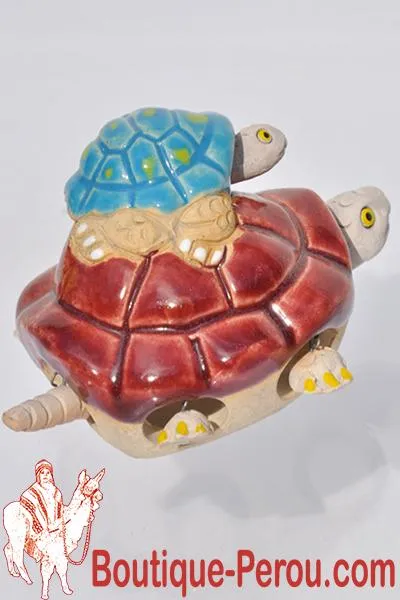Tortue marron bordeaux